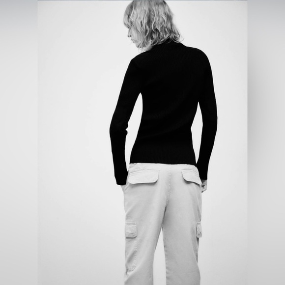 Zara Women Black Combination Turtleneck Long Sleeves Rib Tonal Appliqué Top Sz L - Picture 4 of 17